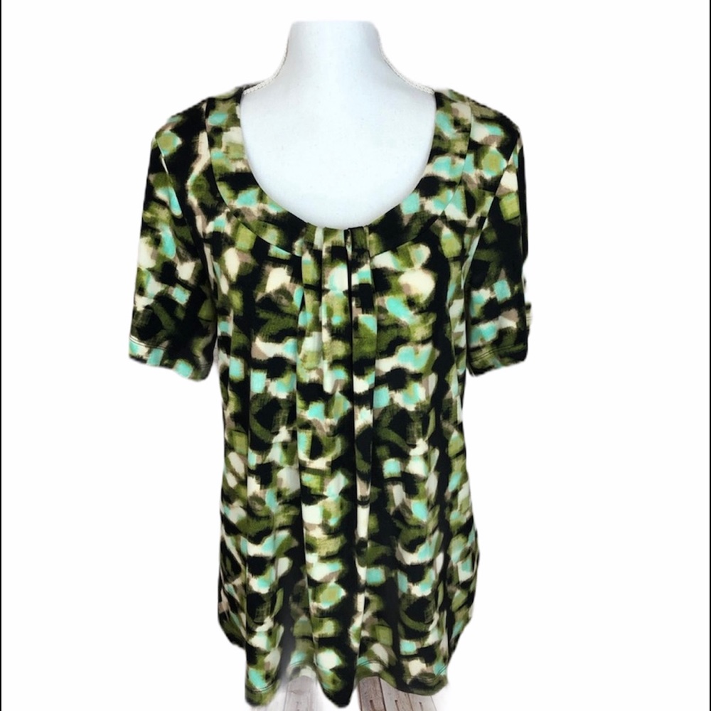 Dana Buchman Multicolor Pleated Blouse Size Medium NWOT Lightweight Top